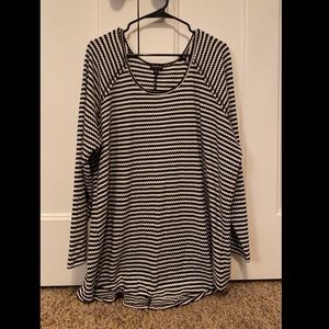 Black & white striped long sleeve top PLUS SIZE